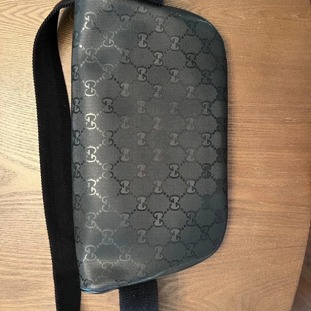 GUCCI Imprime Monogram Belt Bag Black - Picture 3 of 7